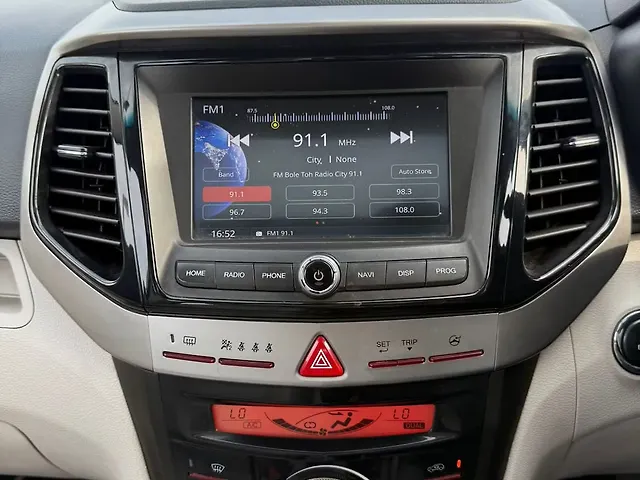Used Mahindra XUV300 [2019-2024] 1.5 W8 (O) [2019-2020] in Surat
