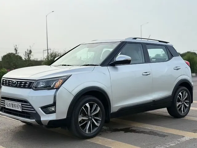 Used Mahindra XUV300 [2019-2024] 1.5 W8 (O) [2019-2020] in Surat