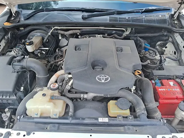 Used Toyota Fortuner 4X4 MT 2.8 Diesel in Lucknow