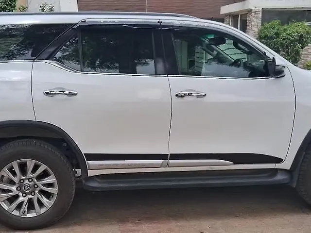 Used Toyota Fortuner 4X4 MT 2.8 Diesel in Lucknow