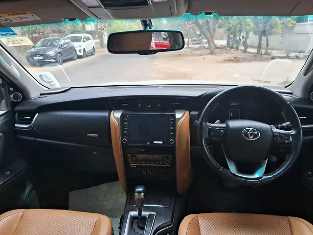 Used Toyota Fortuner 4X4 MT 2.8 Diesel in Lucknow