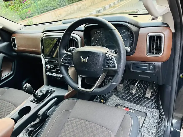 Used Mahindra Scorpio N Z4 Petrol MT 7 STR [2022] in Delhi
