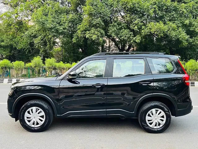 Used Mahindra Scorpio N Z4 Petrol MT 7 STR [2022] in Delhi