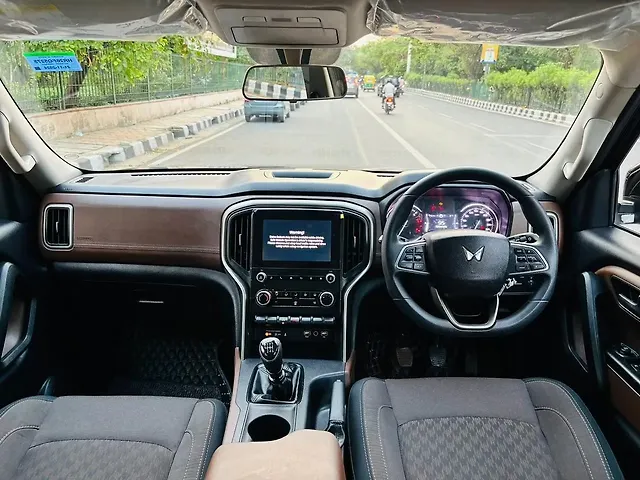 Used Mahindra Scorpio N Z4 Petrol MT 7 STR [2022] in Delhi