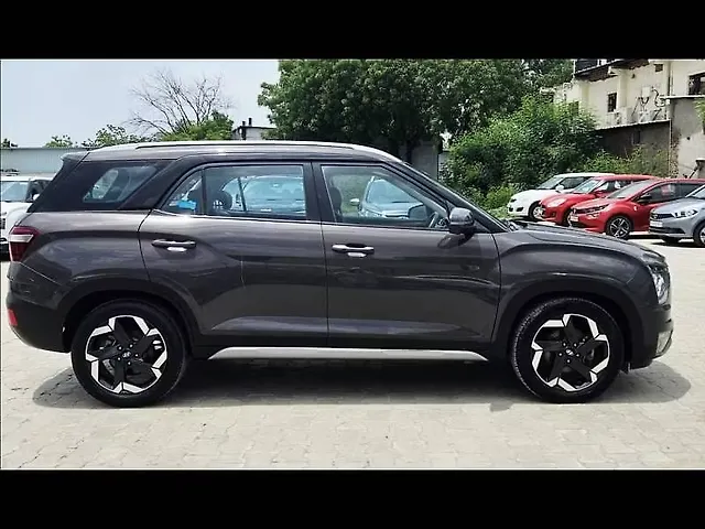 Used Hyundai Alcazar [2021-2023] Platinum 7 STR 1.5 Diesel in Ahmedabad