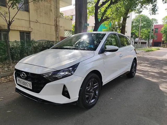 Used Hyundai i20 [2020-2023] Sportz 1.2 MT [2020-2023] in Chandigarh