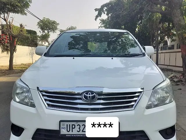 Used 2016 Toyota Innova in Lucknow