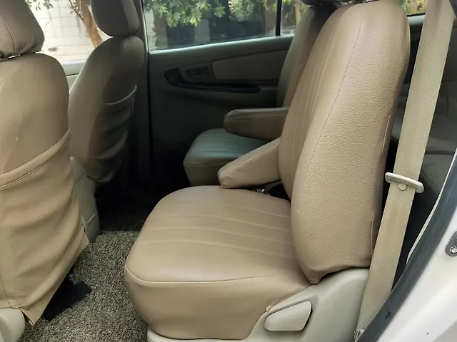 Used Toyota Innova [2015-2016] 2.5 G BS IV 8 STR in Lucknow