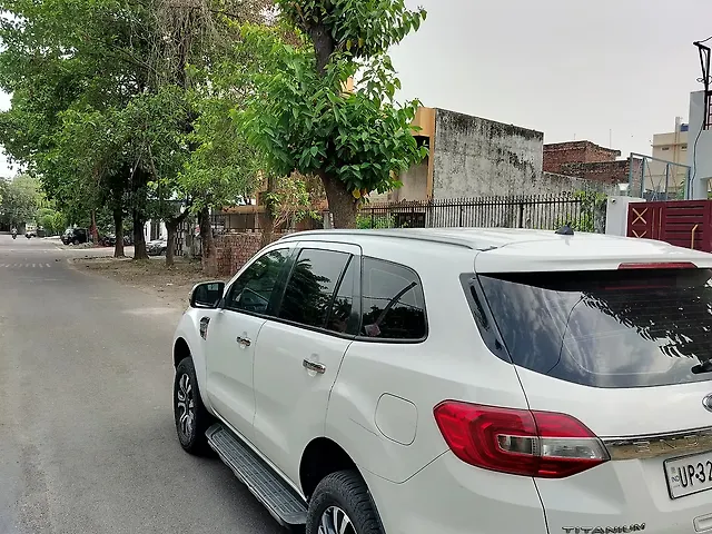 Used Ford Endeavour Titanium 2.2 4x2 MT in Lucknow