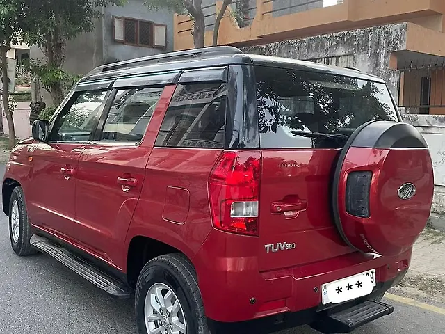 Used Mahindra TUV300 [2015-2019] T8 in Lucknow