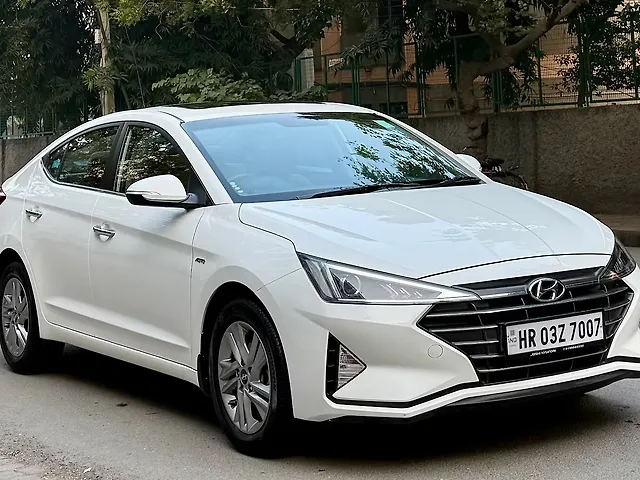 Used 2020 Hyundai Elantra in Delhi
