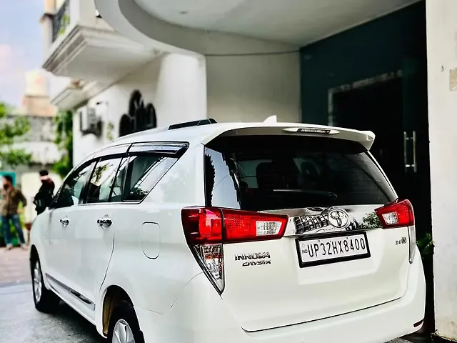 Used Toyota Innova Crysta [2016-2020] 2.4 V Diesel in Lucknow