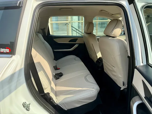Used Mahindra XUV700 MX Diesel MT 5 STR [2021] in Delhi