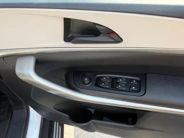 Used Mahindra XUV700 MX Diesel MT 5 STR [2021] in Delhi