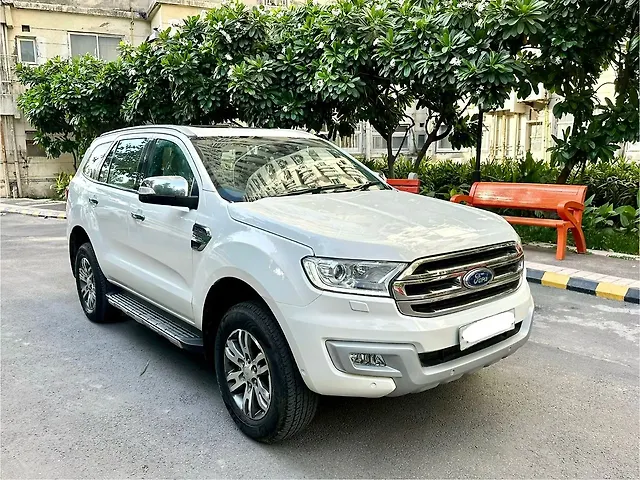 Used 2016 Ford Endeavour in Delhi