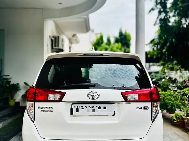 Used Toyota Innova Crysta [2016-2020] 2.4 G Plus 8 STR [2019-2020] in Lucknow