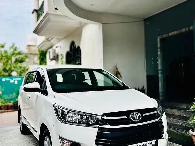 Used Toyota Innova Crysta [2016-2020] 2.4 G Plus 8 STR [2019-2020] in Lucknow