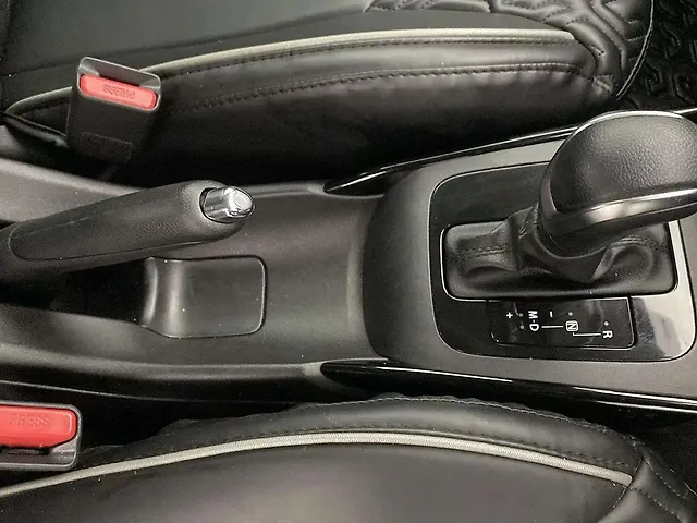 Used Toyota Glanza V AMT [2022-2023] in Ahmedabad