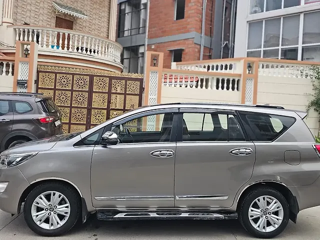 Used Toyota Innova Crysta [2016-2020] 2.8 ZX AT 7 STR [2016-2020] in Hyderabad