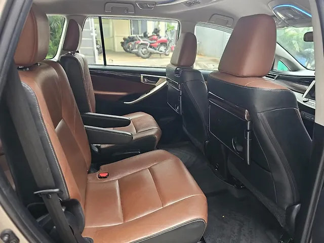 Used Toyota Innova Crysta [2016-2020] 2.8 ZX AT 7 STR [2016-2020] in Hyderabad