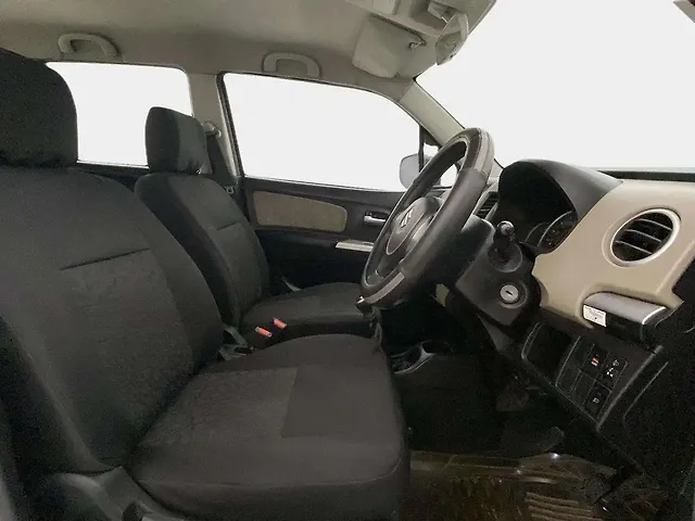 Used Maruti Suzuki Wagon R 1.0 [2014-2019] VXI in Ahmedabad
