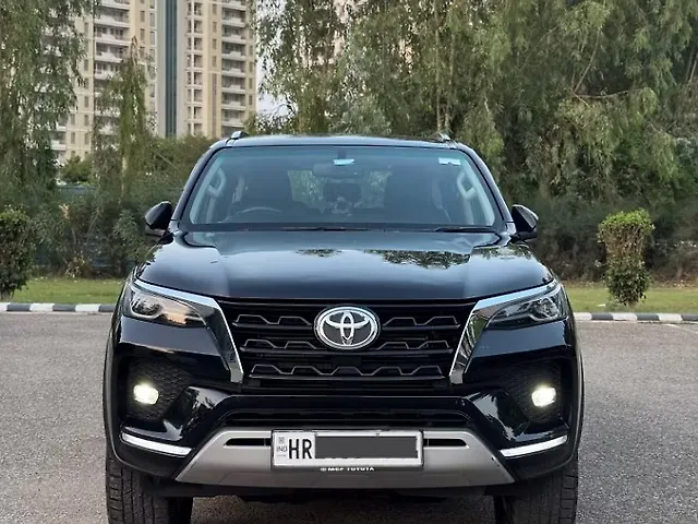Used Toyota Fortuner 4X2 AT 2.8 Diesel in Chandigarh