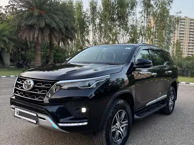 Used Toyota Fortuner 4X2 AT 2.8 Diesel in Chandigarh