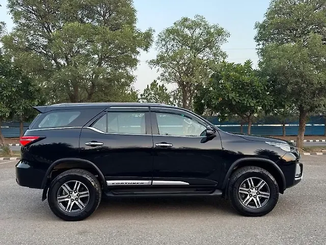 Used Toyota Fortuner 4X2 AT 2.8 Diesel in Chandigarh