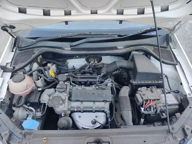 Used Volkswagen Polo [2016-2019] Highline Plus 1.2( P)16 Alloy [2017-2018] in Coimbatore