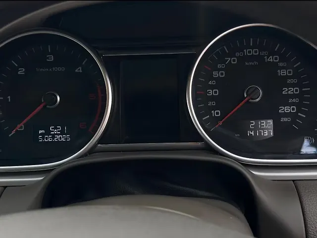 Used Audi Q7 [2010 - 2015] 35 TDI Technology Pack + Sunroof in Kanpur