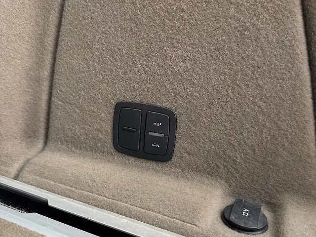 Used Audi Q7 [2010 - 2015] 35 TDI Technology Pack + Sunroof in Kanpur