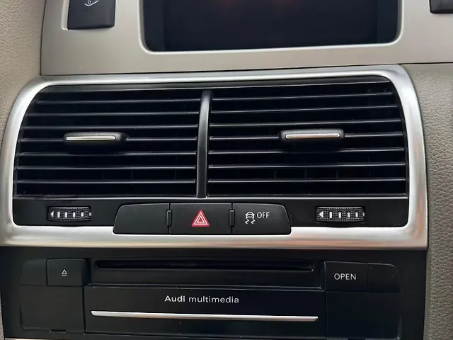 Used Audi Q7 [2010 - 2015] 35 TDI Technology Pack + Sunroof in Kanpur