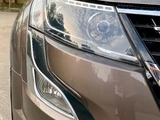 Used Mahindra XUV500 W11 AT in Delhi