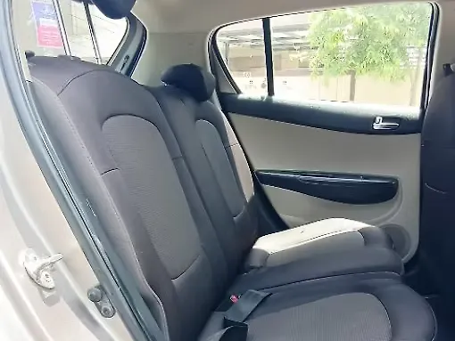 Used Hyundai i20 [2010-2012] Sportz 1.2 BS-IV in Nashik