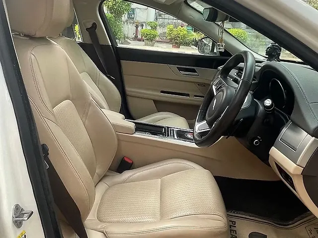 Used Jaguar XF Prestige Petrol CBU in Delhi