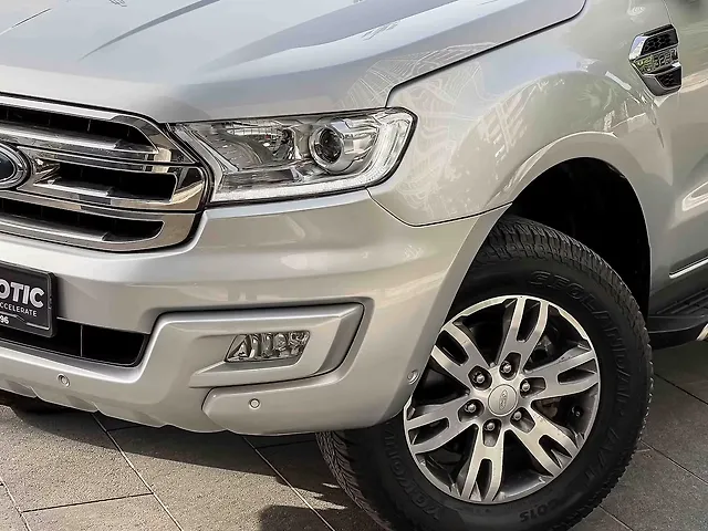 Used Ford Endeavour [2016-2019] Titanium 3.2 4x4 AT in Gurgaon