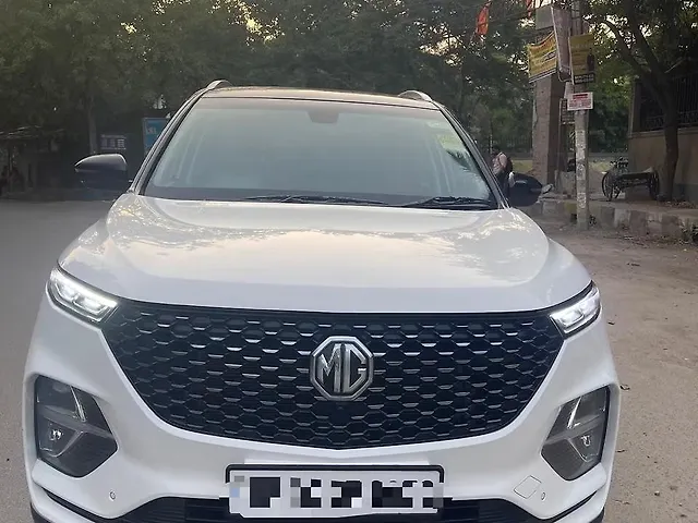 Used 2022 MG Hector Plus in Delhi