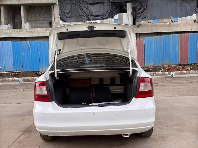 Used Skoda Rapid [2011-2014] Ambition 1.6 MPI MT in Thane