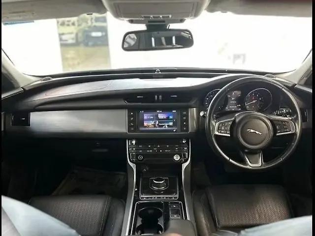 Used Jaguar XF Prestige Petrol CBU in Delhi