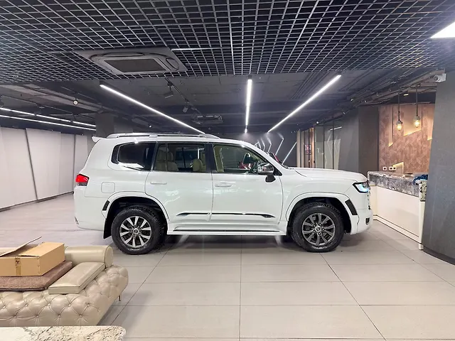 Used Toyota Land Cruiser [2011-2015] LC 200 VX in Delhi