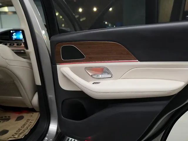 Used Mercedes-Benz GLE [2020-2023] 300d 4MATIC LWB [2020-2023] in Delhi