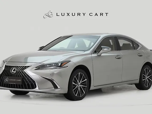 Used 2024 Lexus ES in Manesar