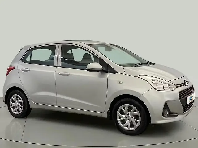 Used 2017 Hyundai Grand i10 in Delhi