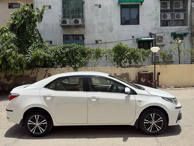Used Toyota Corolla Altis [2014-2017] VL AT Petrol in Delhi