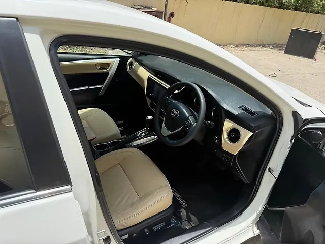 Used Toyota Corolla Altis [2014-2017] VL AT Petrol in Delhi