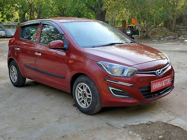Used 2013 Hyundai i20 in Delhi