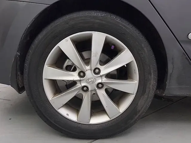 Used Hyundai Verna [2011-2015] Fluidic 1.6 VTVT SX Opt in Delhi