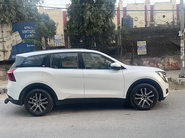 Used Mahindra XUV700 AX 7 Diesel  AT Luxury Pack 7 STR [2021] in Delhi