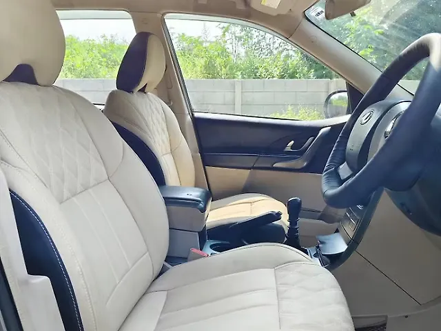 Used Mahindra XUV500 [2015-2018] W6 in Nashik