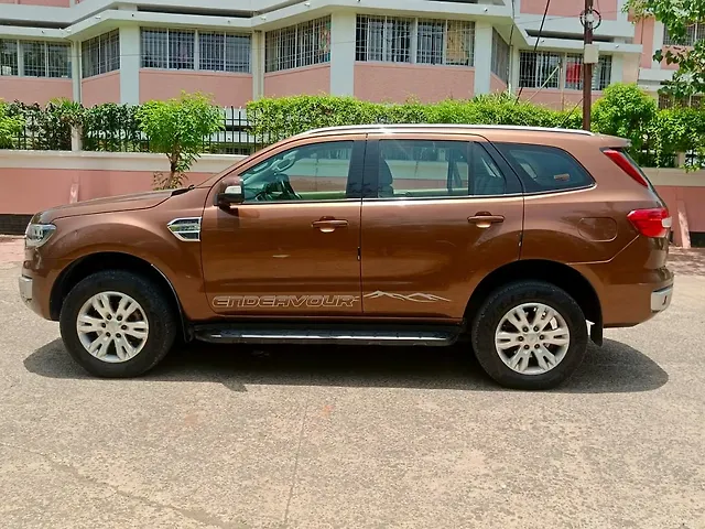 Used Ford Endeavour [2016-2019] Trend 2.2 4x2 AT in Indore